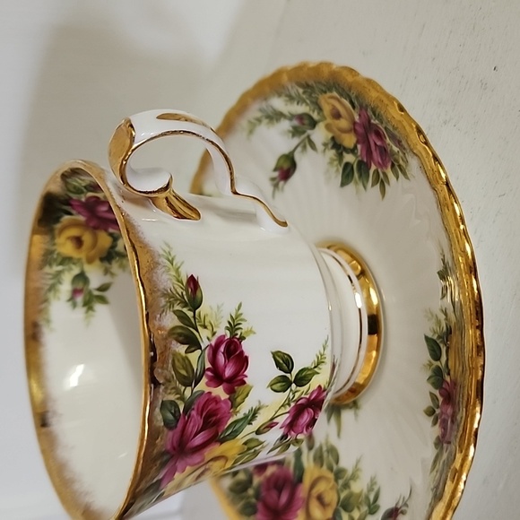 Royal Windsor Teacup and Saucer, excellent vintage condition - Picture 7 of 8